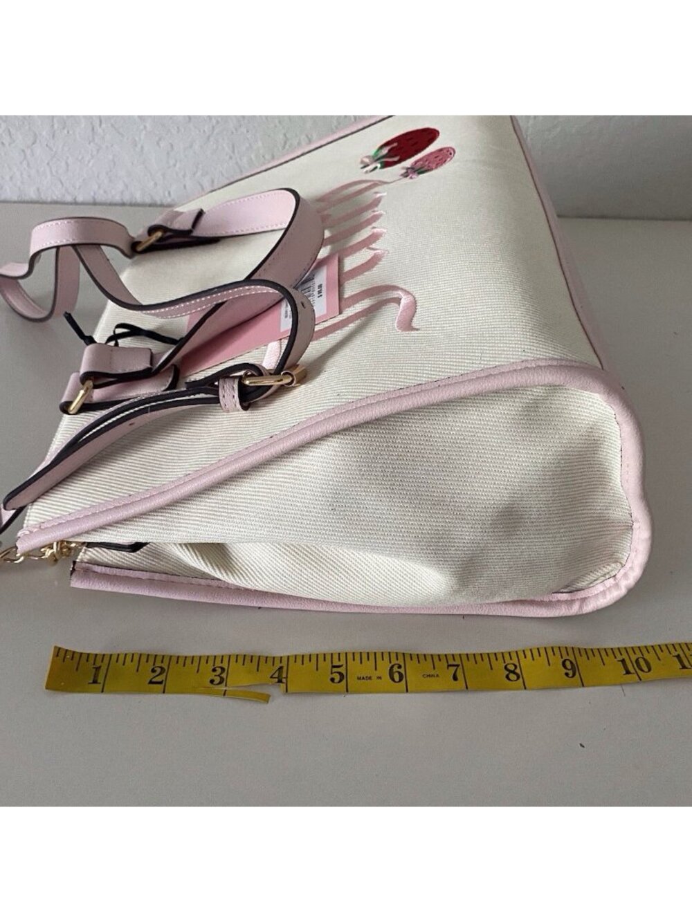 Juicy Couture Berry Sweet Tote Bag Natural Strawberry With Charm Crossbody NEW - Picture 9 of 10